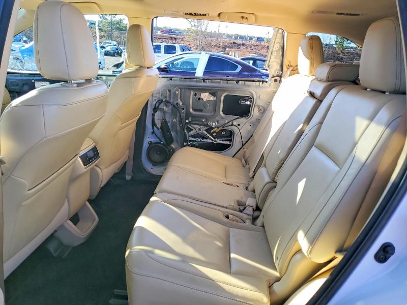 Photo 10 from auction – 2015 TOYOTA HIGHLANDER with VIN 5TDJKRFH9FS210120