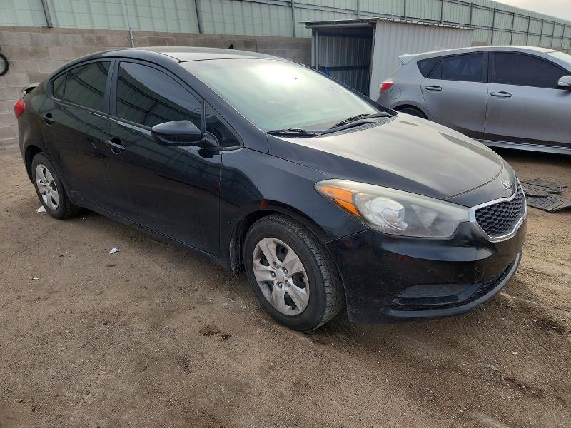 Photo 4 from auction – 2016 KIA FORTE LX with VIN KNAFK4A69G5537264