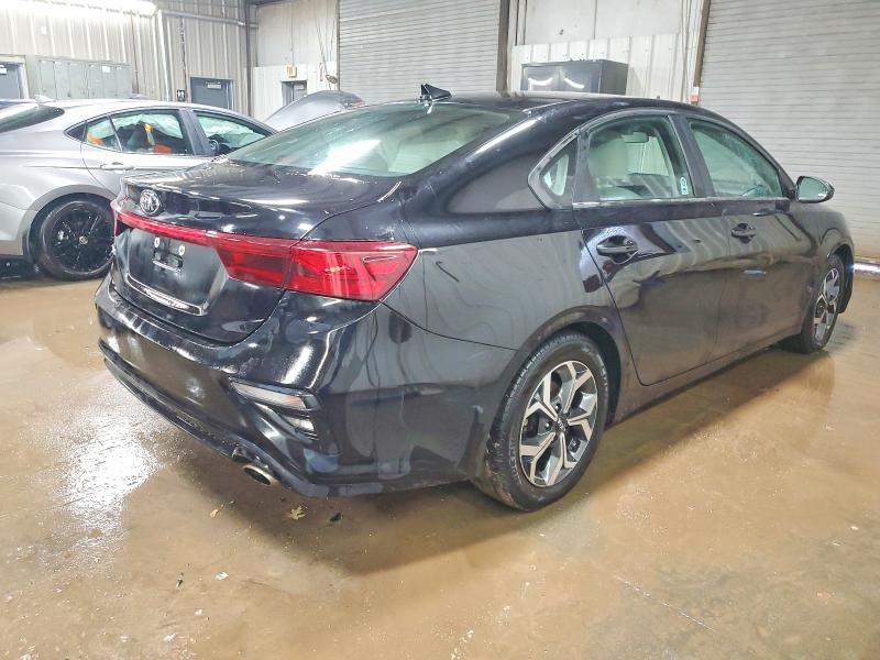 Photo 3 from auction – 2021 KIA FORTE FE with VIN 3KPF24AD3ME317006