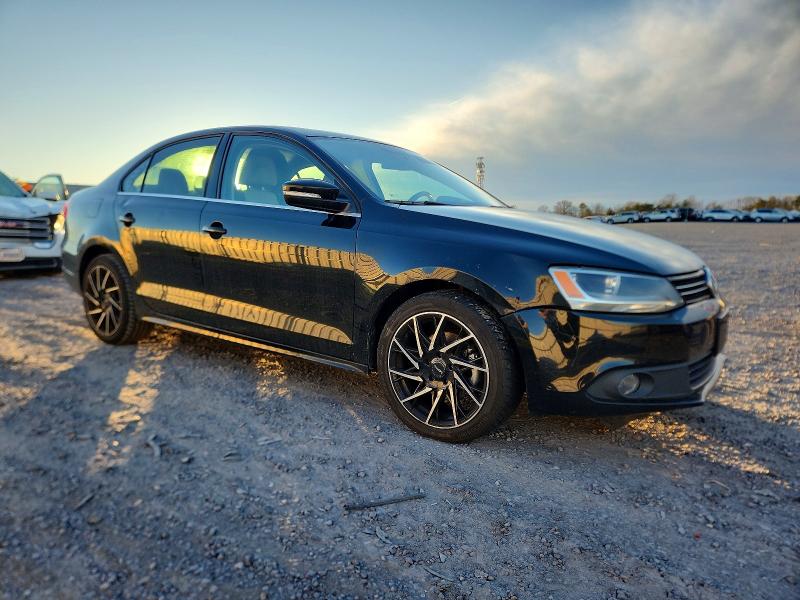 Photo 4 from auction – 2012 VOLKSWAGEN JETTA SEL with VIN 3VWLP7AJ7CM471652
