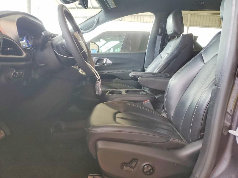 Photo 7 from auction – 2023 CHRYSLER PACIFICA H with VIN 2C4RC1L77PR513727