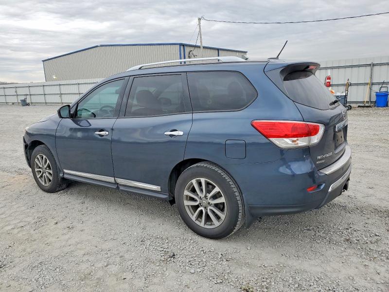 Photo 2 from auction – 2016 NISSAN PATHFINDER with VIN 5N1AR2MMXGC627604