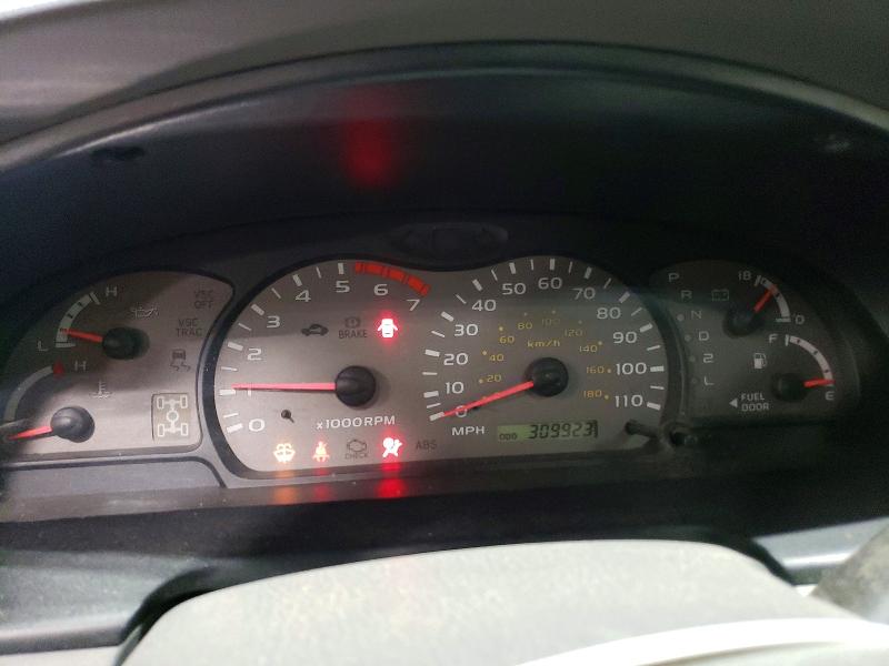 Photo 9 from auction – 2003 TOYOTA SEQUOIA LI with VIN 5TDBT48A93S142126