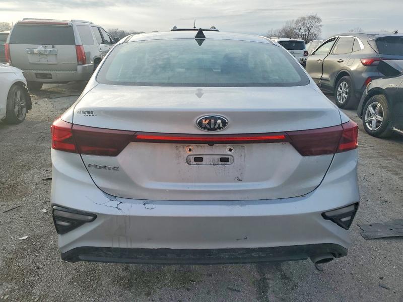 Photo 6 from auction – 2021 KIA FORTE FE with VIN 3KPF24AD9ME264263