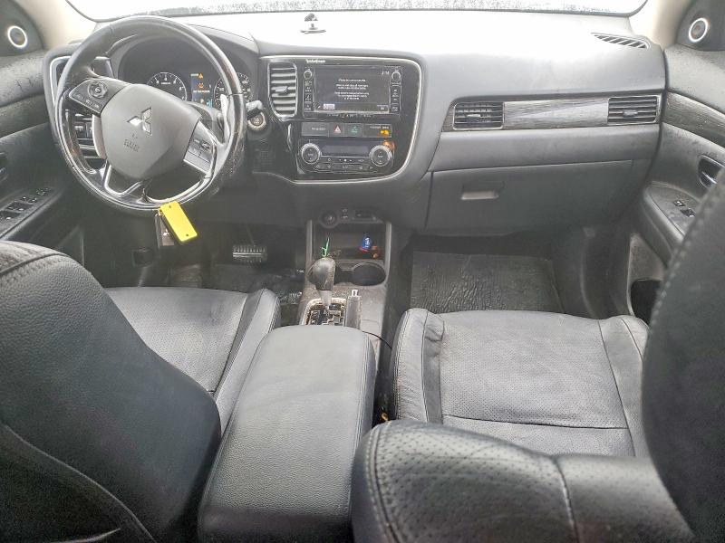 Photo 8 from auction – 2016 MITSUBISHI OUTLANDER with VIN JA4JZ4AX6GZ004812