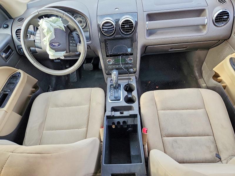 Photo 8 from auction – 2008 FORD TAURUS X with VIN 1FMDK02W88GA27717