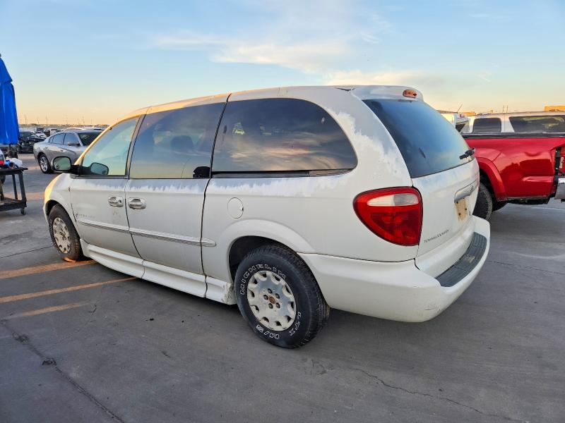 Photo 2 from auction – 2002 CHRYSLER TOWN & COU with VIN 2C4GP443X2R587886