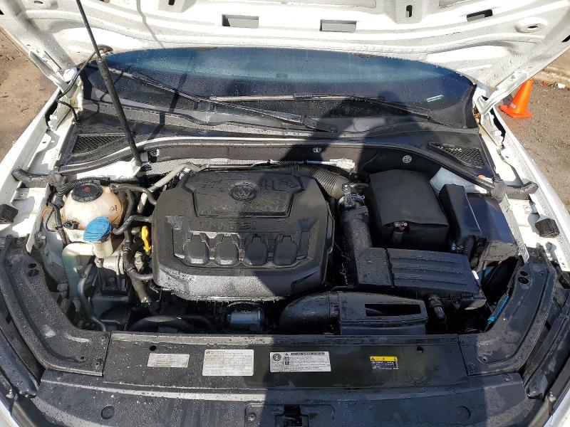 Photo 11 from auction – 2018 VOLKSWAGEN PASSAT S with VIN 1VWAA7A33JC013597
