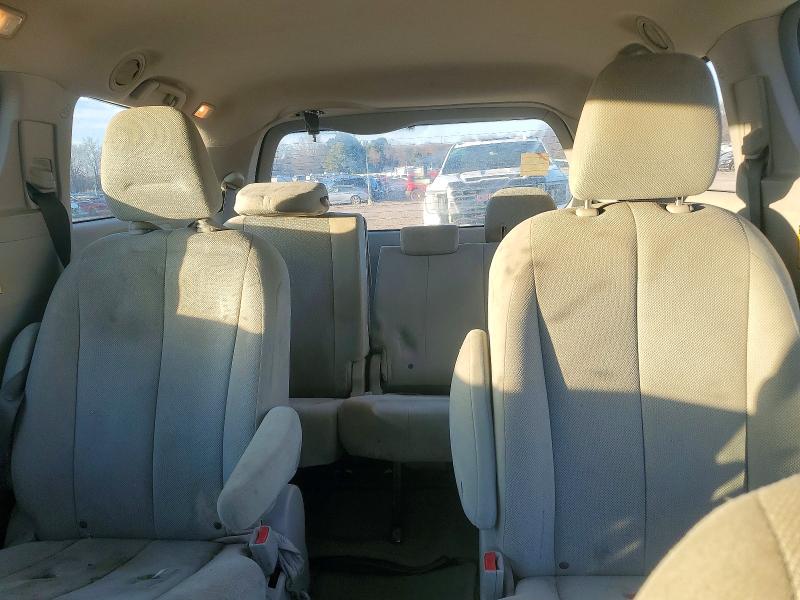 Photo 10 from auction – 2014 TOYOTA SIENNA with VIN 5TDZK3DC0ES464840