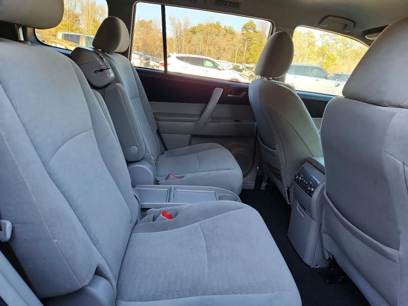 Photo 11 from auction – 2012 TOYOTA HIGHLANDER with VIN 5TDBK3EH3CS144694