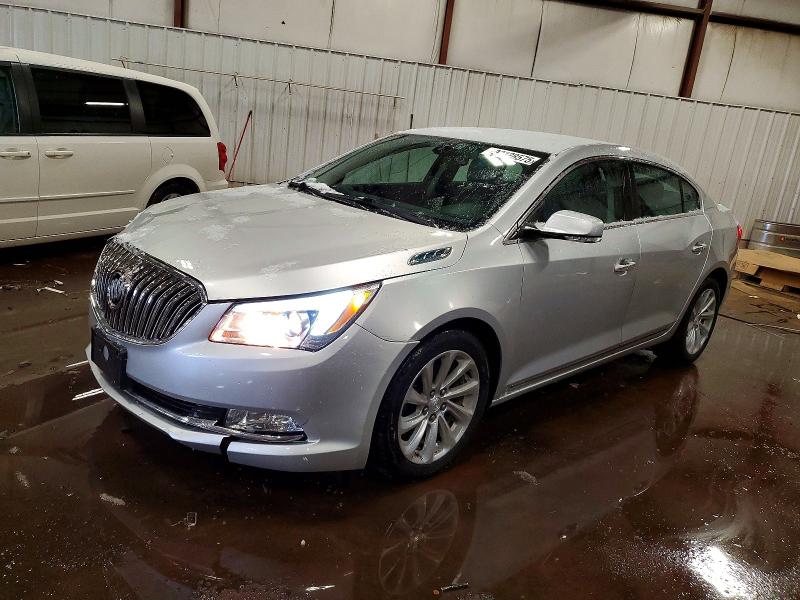 BUICK LACROSSE 2016 with VIN 1G4GB5G31GF136825 - Photo from auction