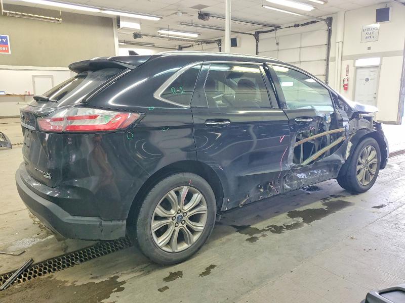 Photo 3 from auction – 2019 FORD EDGE TITAN with VIN 2FMPK4K99KBC10685