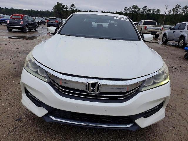 Photo 5 from auction – 2017 HONDA ACCORD with VIN 1HGCR2F13HA023066