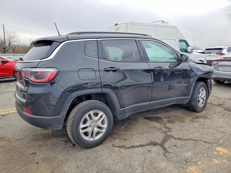 Photo 3 from auction – 2021 JEEP COMPASS with VIN 3C4NJDAB9MT565852
