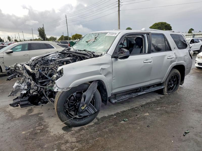 TOYOTA 4RUNNER 2016 with VIN JTEZU5JR4G5143533 - Photo from auction