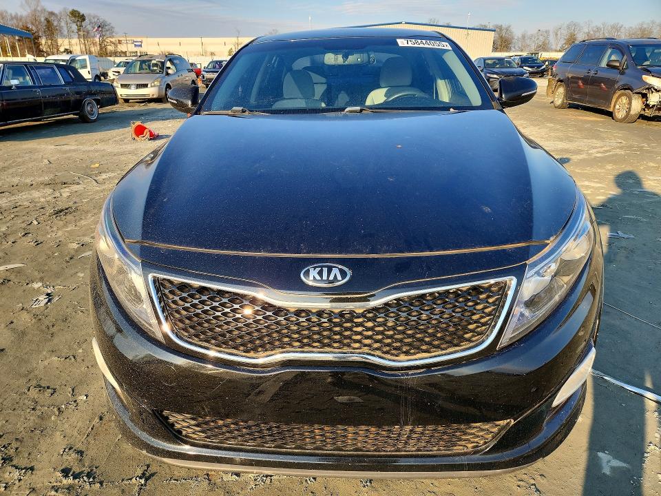 Photo 5 from auction – 2015 KIA OPTIMA LX with VIN KNAGM4A7XF5620210