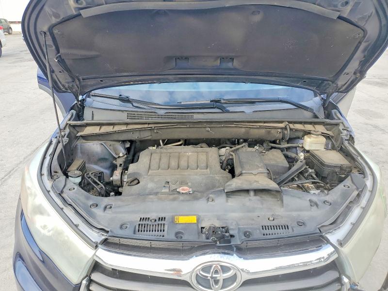 Photo 12 from auction – 2016 TOYOTA HIGHLANDER with VIN 5TDZKRFH1GS137751