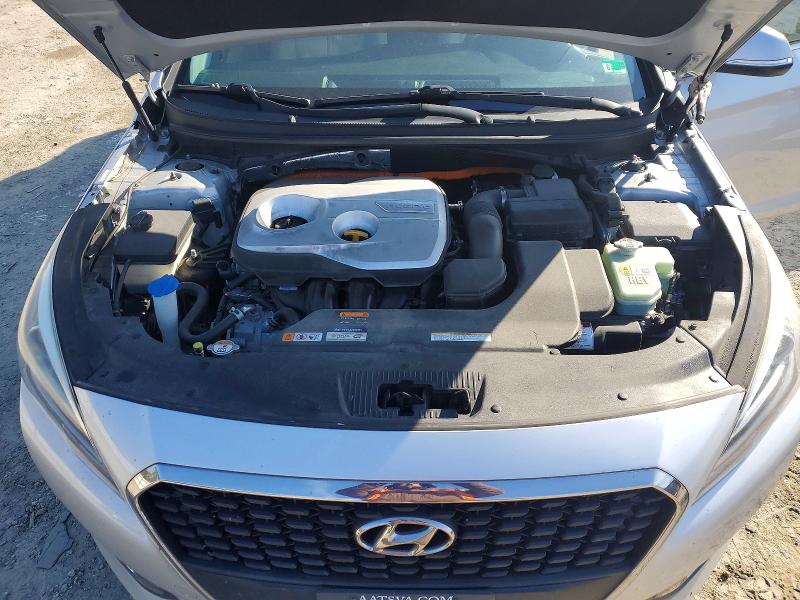 Photo 11 from auction – 2016 HYUNDAI SONATA HYB with VIN KMHE24L19GA040508