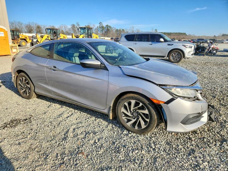 Photo 4 from auction – 2017 HONDA CIVIC LX with VIN 2HGFC4B01HH306493