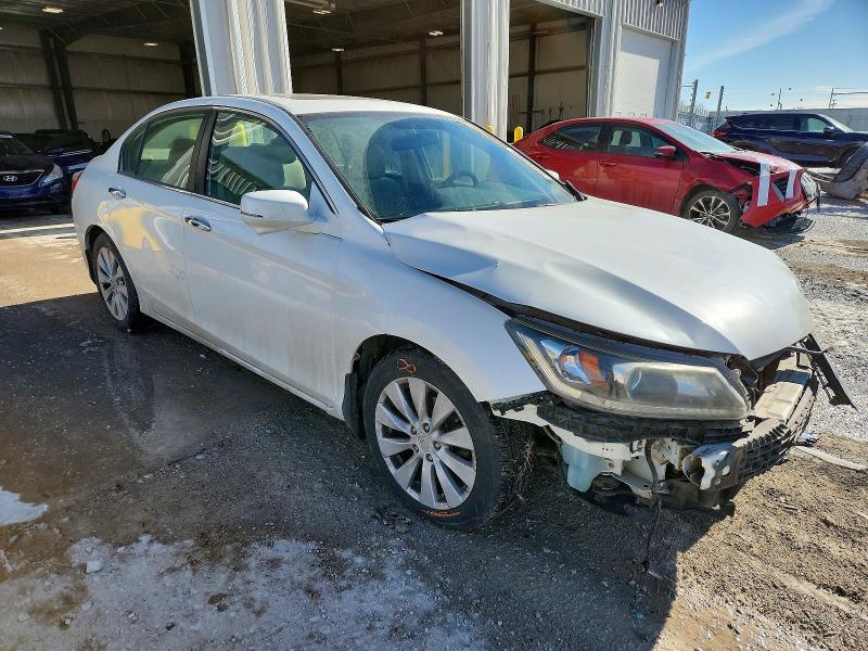 Photo 4 from auction – 2014 HONDA ACCORD with VIN 1HGCR2F74EA112905