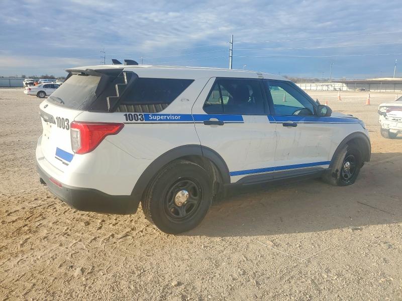 Photo 3 from auction – 2021 FORD EXPLORER P with VIN 1FM5K8AW3MNA12066