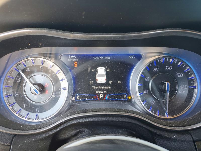 Photo 9 from auction – 2018 CHRYSLER 300 TOURIN with VIN 2C3CCAAG5JH275645