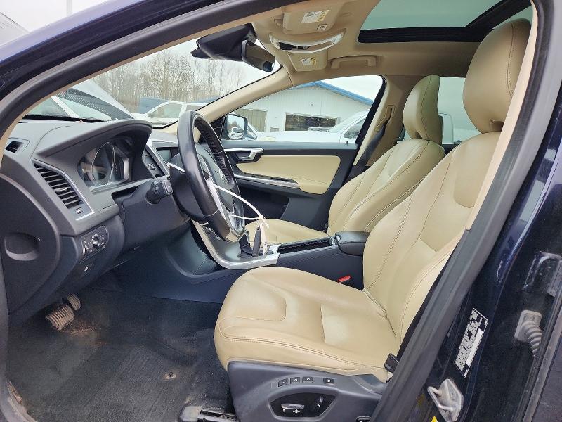 Photo 7 from auction – 2016 VOLVO XC60 with VIN YV449MRK3G2889228