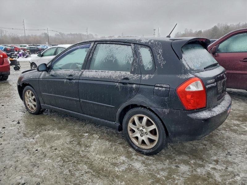 Photo 2 from auction – 2005 KIA SPECTRA5 with VIN KNAFE162055127817