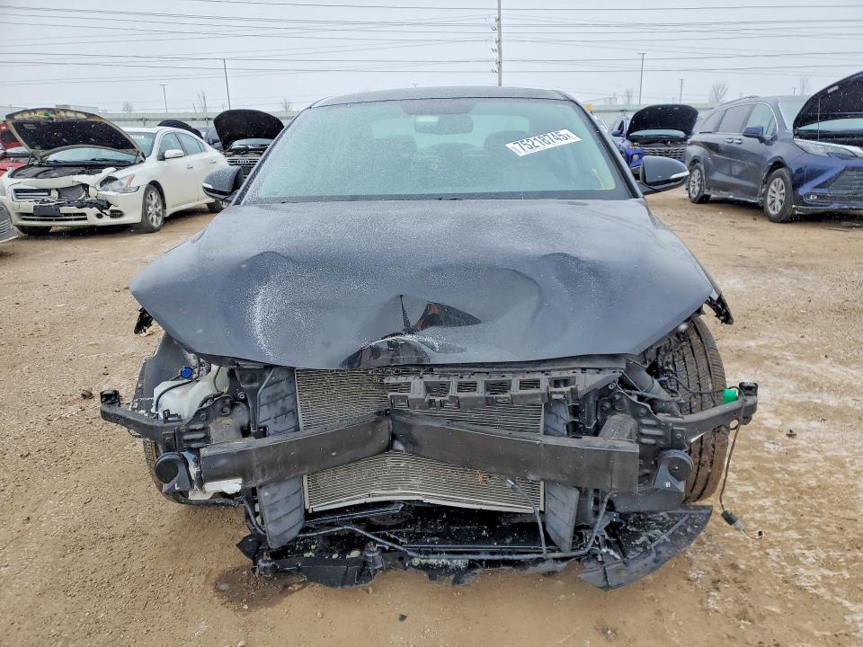 Photo 5 from auction – 2017 HYUNDAI ELANTRA with VIN 5NPD84LF2HH050754