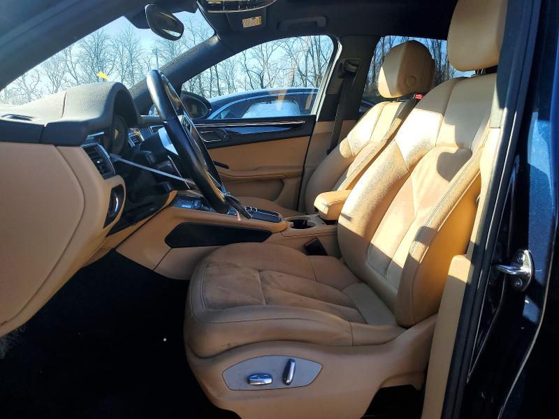 Photo 7 from auction – 2017 PORSCHE MACAN with VIN WP1AA2A57HLB03982