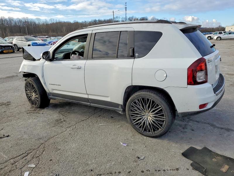 Photo 2 from auction – 2017 JEEP COMPASS LA with VIN 1C4NJCEA2HD132154