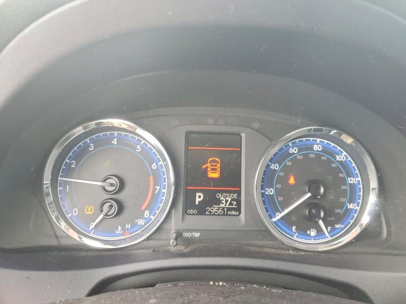 Photo 9 from auction – 2018 TOYOTA COROLLA L with VIN 2T1BURHE8JC054073
