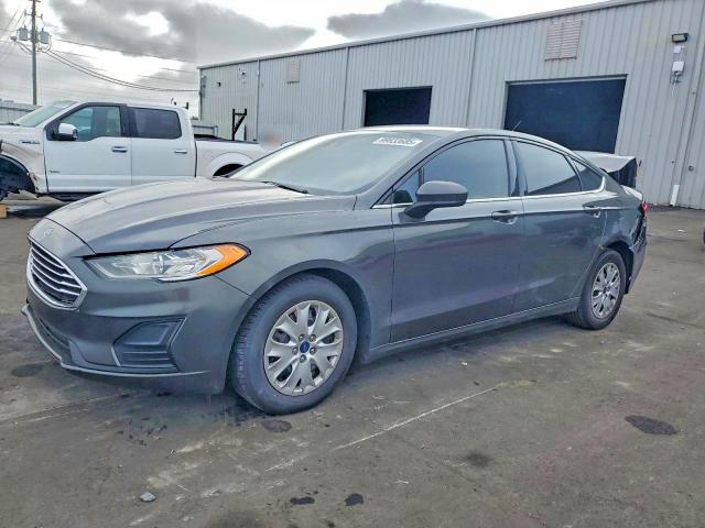 FORD FUSION 2019 with VIN 3FA6P0G77KR276872 - Photo from auction