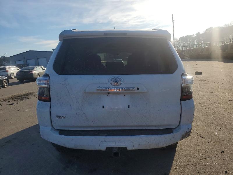 Photo 6 from auction – 2021 TOYOTA 4RUNNER SR with VIN JTENU5JR9M5883640
