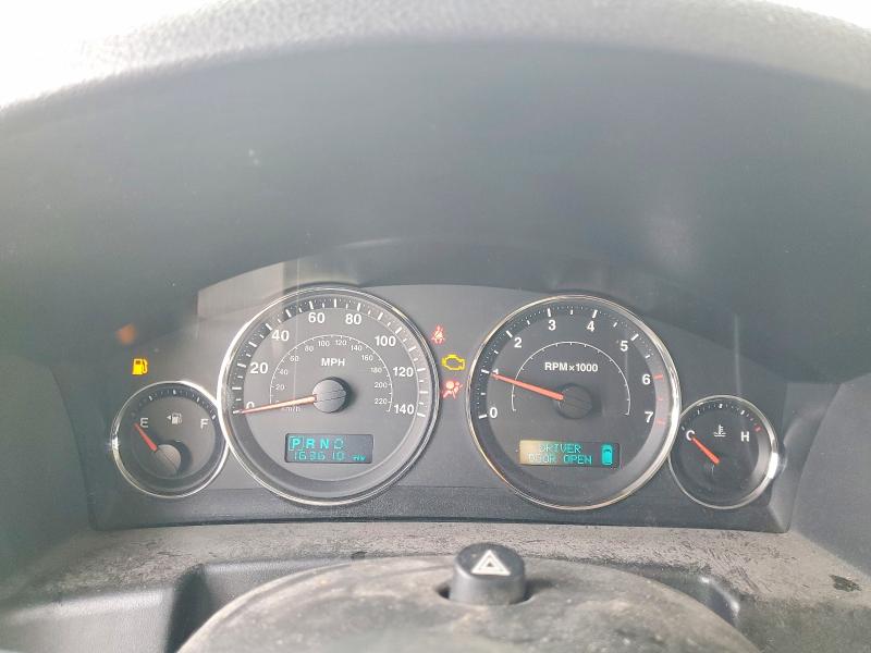Photo 9 from auction – 2006 JEEP COMMANDER with VIN 1J8HG58226C364423