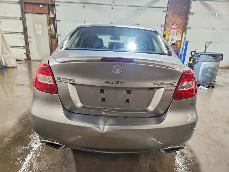 Photo 6 from auction – 2013 SUZUKI KIZASHI with VIN JS2RF9A8XD6100436