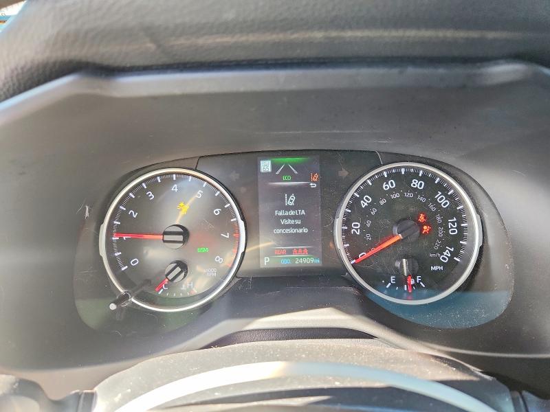 Photo 9 from auction – 2022 TOYOTA RAV4 XLE with VIN 2T3P1RFV1NW306369