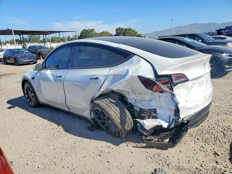 Photo 2 from auction – 2024 TESLA MODEL Y with VIN 7SAYGDED5RF039377