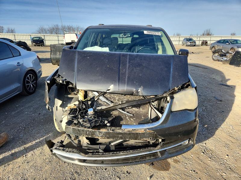 Photo 5 from auction – 2012 CHRYSLER TOWN & COU with VIN 2C4RC1BG8CR337704