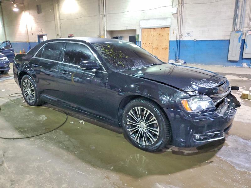 Photo 4 from auction – 2013 CHRYSLER 300 S with VIN 2C3CCAGT2DH683352