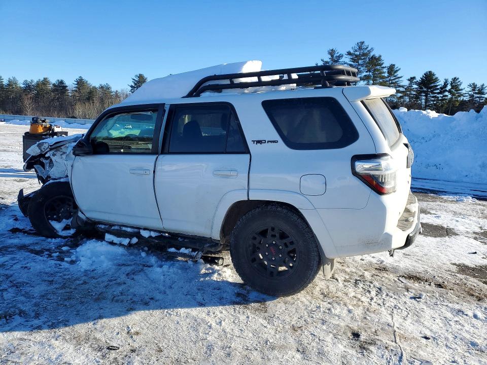 Photo 2 from auction – 2019 TOYOTA 4RUNNER SR with VIN JTEBU5JR8K5661509