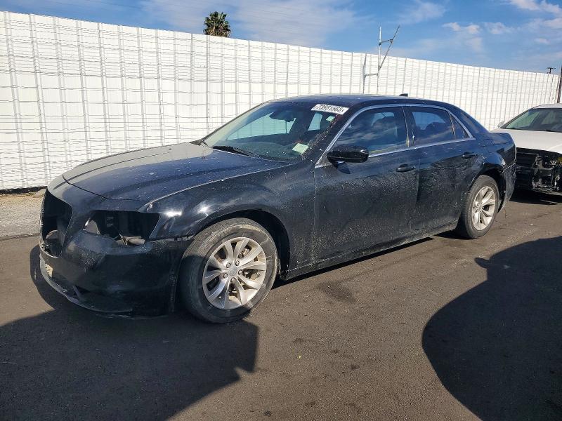 CHRYSLER 300 LIMITE 2015 с VIN 2C3CCAAG8FH837982 - Фото с аукциона
