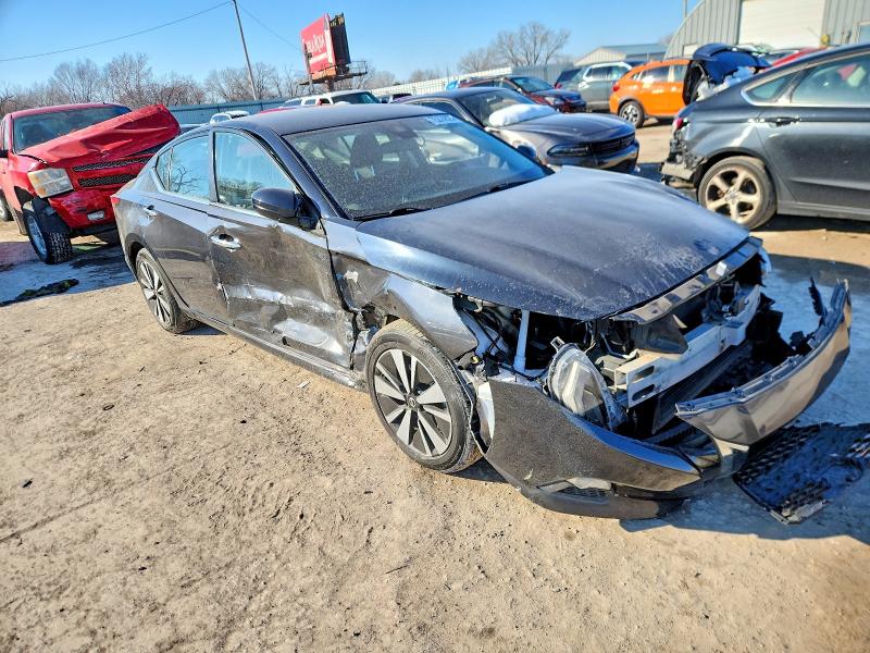 Photo 4 from auction – 2021 NISSAN ALTIMA with VIN 1N4BL4DV4MN415172