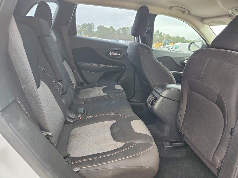 Photo 11 from auction – 2014 JEEP CHEROKEE S with VIN 1C4PJLAB1EW178906