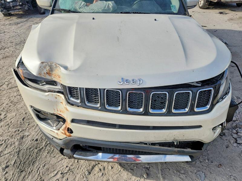 Photo 11 from auction – 2017 JEEP COMPASS with VIN 3C4NJDCB2HT667013