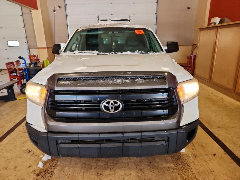 Photo 5 from auction – 2015 TOYOTA TUNDRA with VIN 5TFUM5F12FX061109