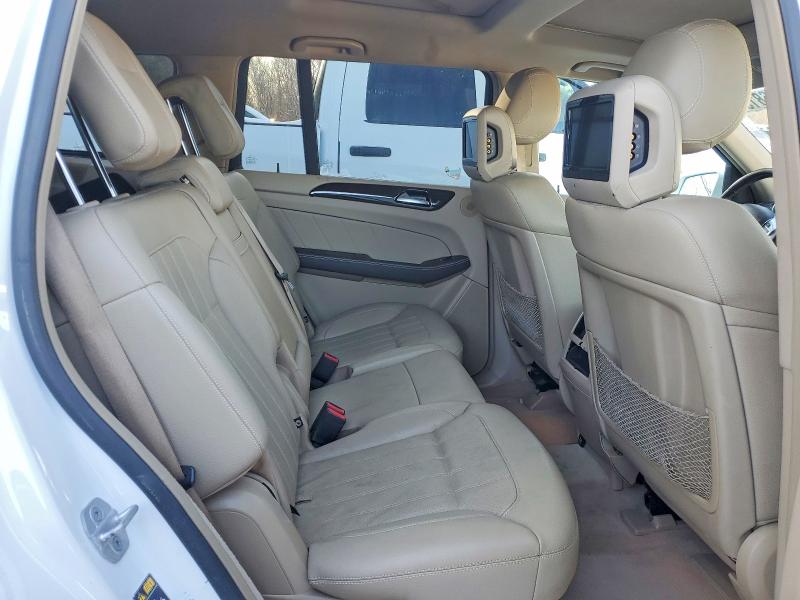 Photo 10 from auction – 2015 MERCEDES-BENZ GL 450 4MA with VIN 4JGDF6EE5FA517655