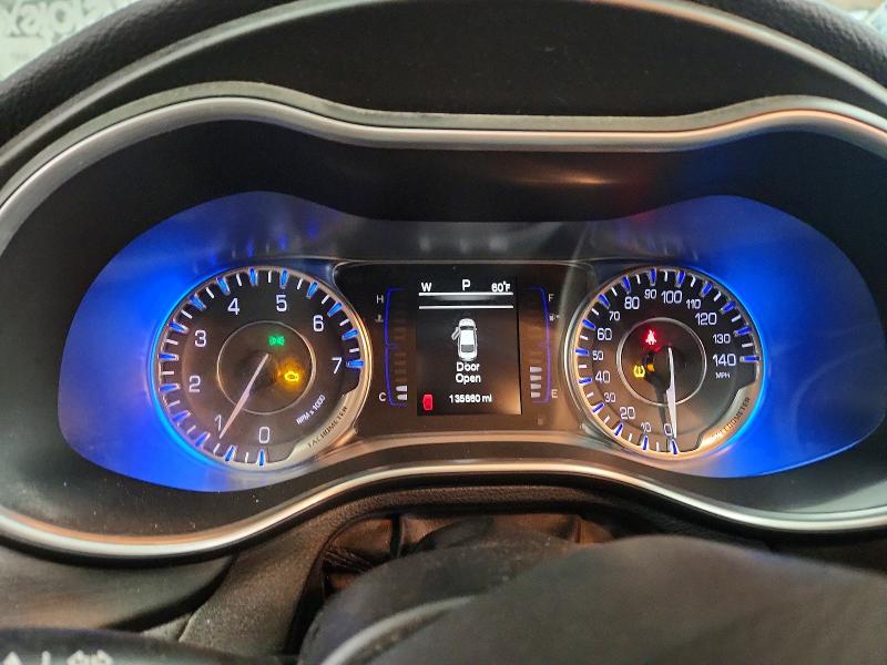 Photo 9 from auction – 2015 CHRYSLER 200 LIMITE with VIN 1C3CCCAB1FN554928