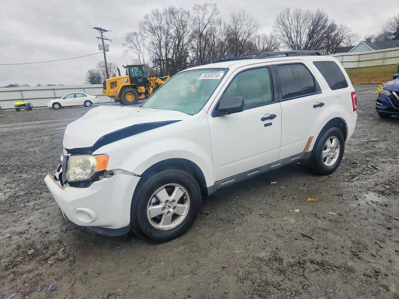 FORD ESCAPE XLT 2011 with VIN 1FMCU0D75BKB92933 - Photo from auction