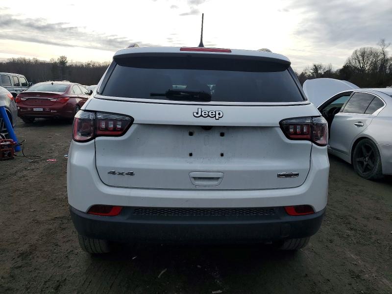 Photo 6 from auction – 2022 JEEP COMPASS with VIN 3C4NJDFB4NT178944